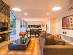Riverview Retreat Holiday Home By Majordomo
