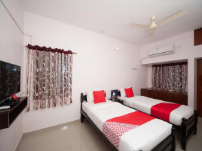 OYO 36961 Kiruba Castle