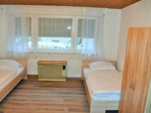 AB Apartment 42