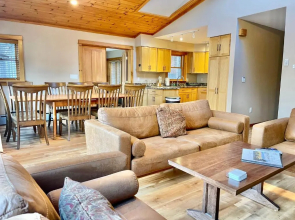 Algonquin Mountain Chalet