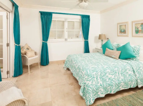 Waterside 402 by Blue Sky Luxury