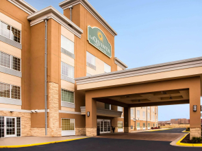 La Quinta Inn & Suites by Wyndham Rochester Mayo Clinic S