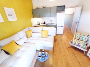 Zennova #13 Charlotte Apartment