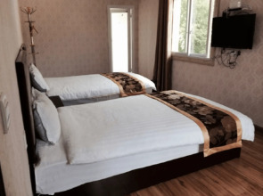 Biansa Business Inn (Maoxian Xianghe Business Hotel)