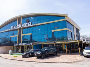 Grand Niki Hotel & Spa