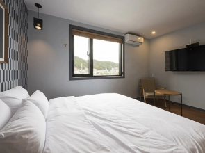 No. 25 Hotel Yongho