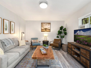 Gorgeous Condo in the Heart of Old Town