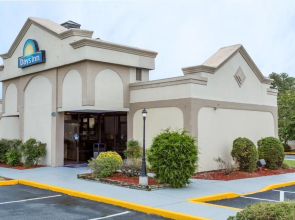 Days Inn by Wyndham Salisbury