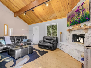 Tree-lined Lake Arrowhead Cabin ~ 1 Mi to Village!