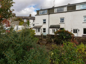 Look Far - 4BR - 2BA - Fabulous Views - Ambleside