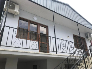 Guest house Romanadze
