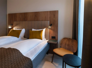 Quality Hotel River Station