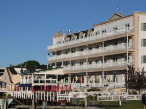 Chippewa Hotel Waterfront