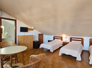 Hotel Blue Spot