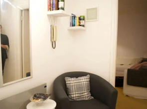2 Bedroom Central Apartment by Leith Walk