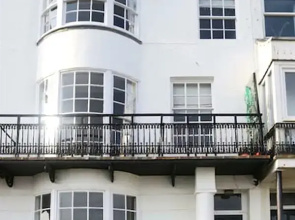 Brighton Getaways-Channel View