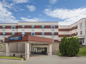 Royce Hotel