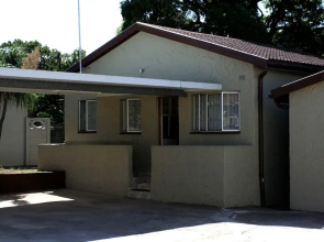Iqhayiya Guest House