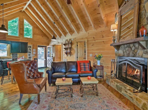 A Sunset Dream' - Upscale Blue Ridge Cabin!