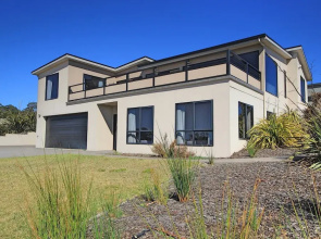 Georges Bay Luxury