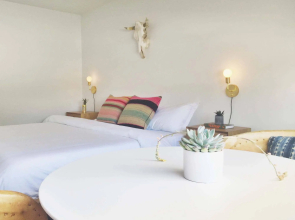 The Amigo Motor Lodge