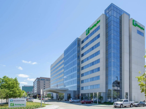 Holiday Inn Cleveland Clinic by IHG