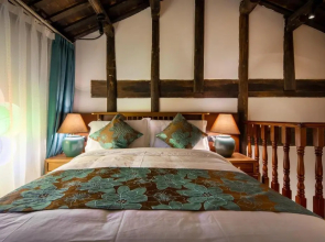 Plum Bay Homestay