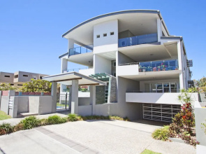 Penthouse On Pearl