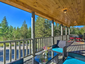 24-0132 Alma Retreat w/ Deck: 17 Mi to Skiing