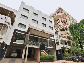 Capital O 17101 Hotel Furatt International
