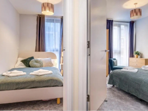 Stylish 2Bed Apartment-City Centre - Free Parking.