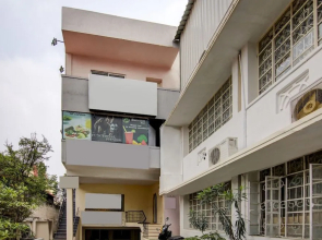 OYO 24044 Appledoor Service Apartment