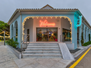 The Magnolia Hotel