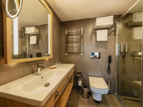 Csk The Halich Port Istanbul