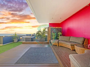The Lava Lounge Panoramic Rooftop Holiday Retreat