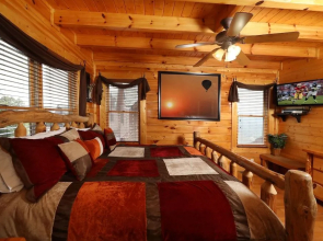 Up Up and Away 2 Br cabin by RedAwning