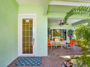 3b Allure w/Heated Pool & Jacuzzi, 5min to Beach!