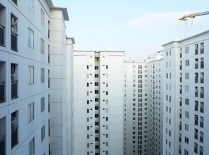 Extravaganza 2BR Bassura City Apartment