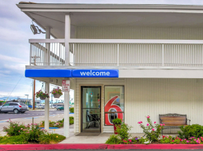 Motel 6 Medford, OR - North