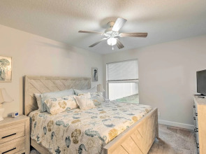 Jupiter Home w/ Patio & Grill ~ 6 Mi to Beach!