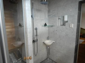 Svefi Hotell & Vandrarhem