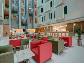 Al Khoory Atrium Hotel