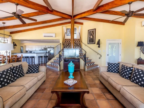Luxury Ocean-View Flamingo Home with Pool, Apartment and Party Deck