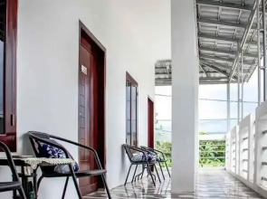 Samar Wulu Guest House Syariah Mitra RedDoorz near Ketapang