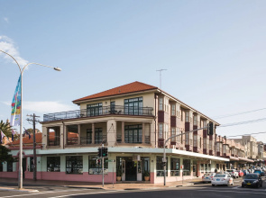 Coogee Bay Hotel Pub Style
