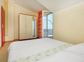 Nice Home in Mimice With Wifi and 2 Bedrooms