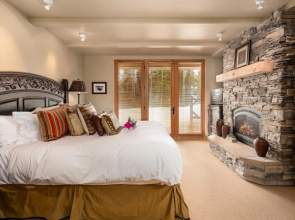 5 Hidden Trail 4 Bedroom Home by Moonlight Basin Lodging