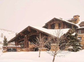 Waldorf Astoria Park City