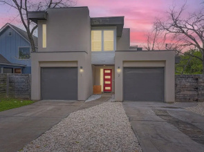 Off The Hook Austin + Chic 2Br Retreat + Firepit