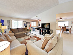 Cathedral City Contemporary 3br W/ Pool, Jacuzzi & Game Room 3 Bedroom Home